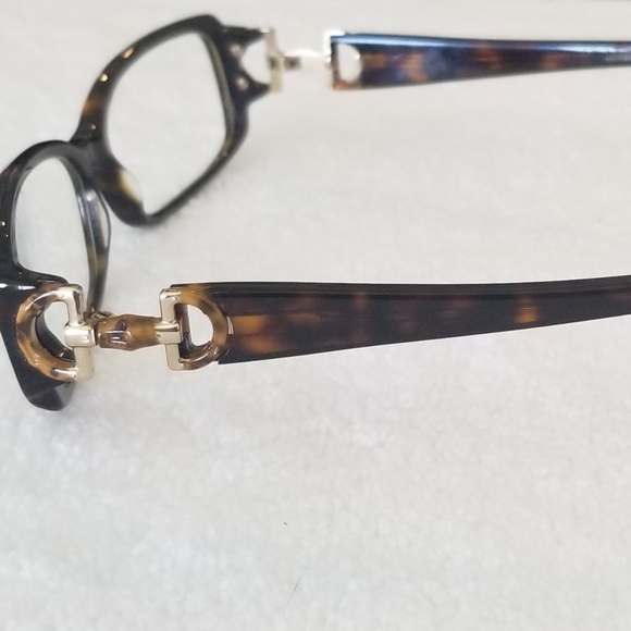 Gucci Women's Brown Tortoise Glasses - Picture 4 of 6